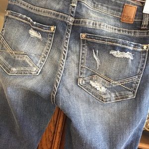 29 x 33 1/2 Stella BKE Jeans